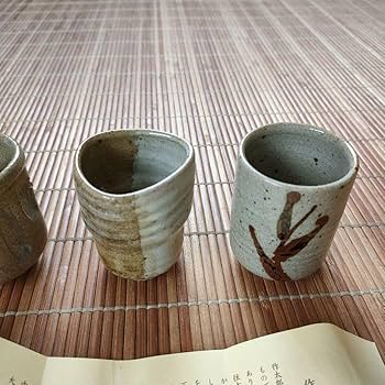 唐津焼、松保窯湯飲み 藤ノ木土平 唐津灰被磁湯呑み茶碗 穴窯焼成磁器ゆのみ茶杯 満